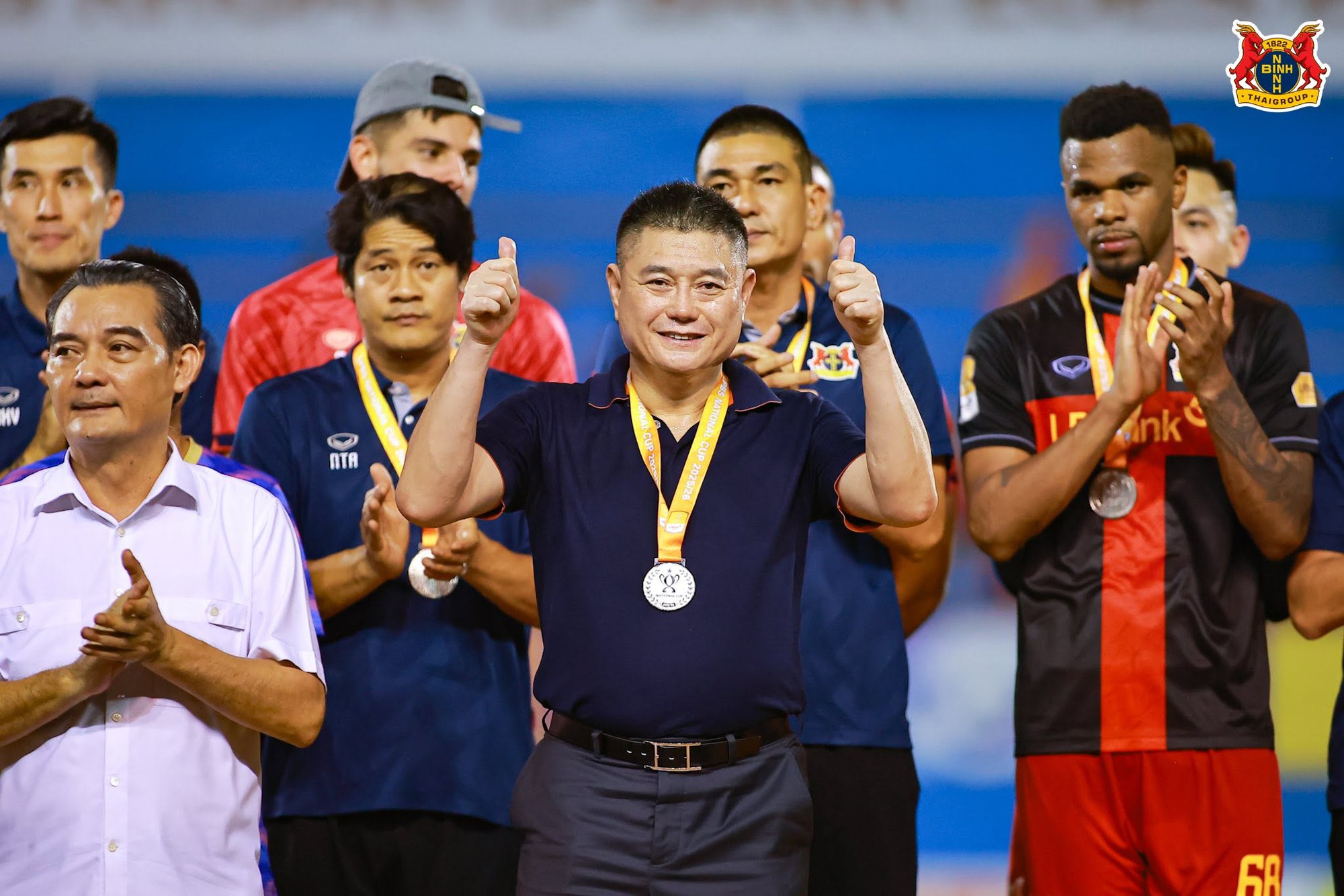 Ninh B&igrave;nh FC bất ngờ chia tay trợ l&yacute; cũ của HLV Park Hang-seo - Ảnh 6.