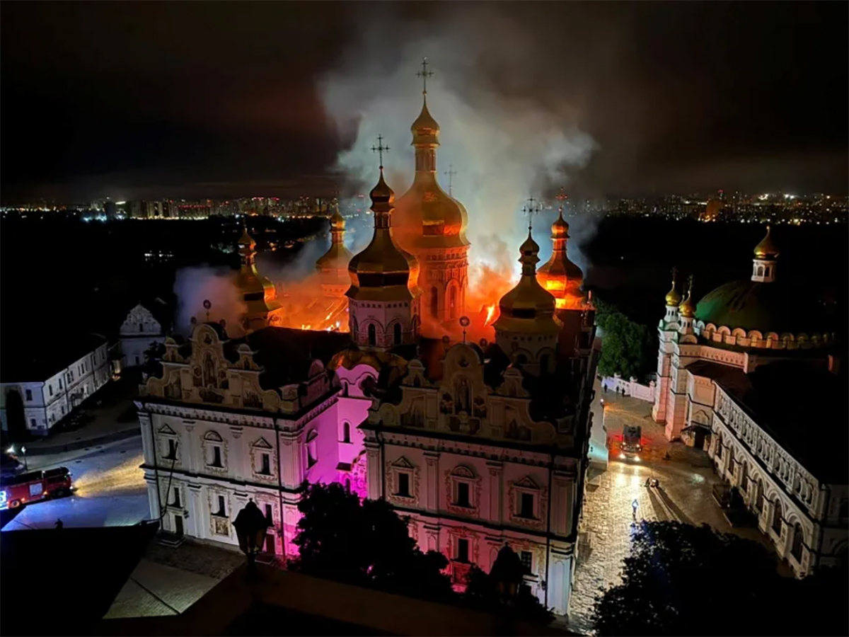 Nga phủ nhận tấn c&ocirc;ng tu viện Kyiv Pechersk Lavra trong vụ kh&ocirc;ng k&iacute;ch Kiev 2026 - Ảnh 1.