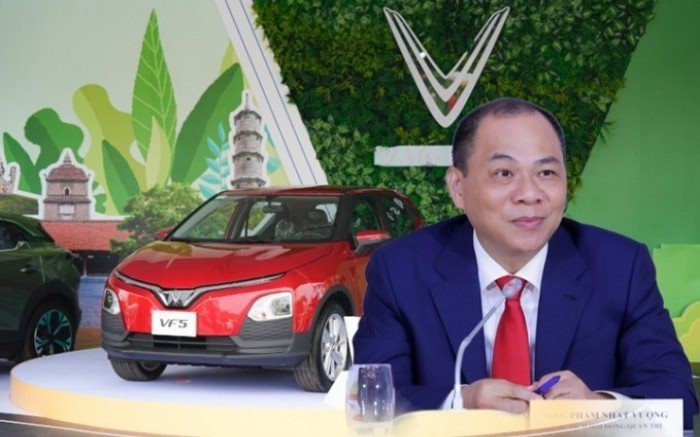 "Kh&aacute;ch sộp" ở H&agrave; Nội vừa mua th&ecirc;m 2.000 xe điện VinFast, trong đ&oacute; c&oacute; nhiều xe VF5, l&agrave; ai?