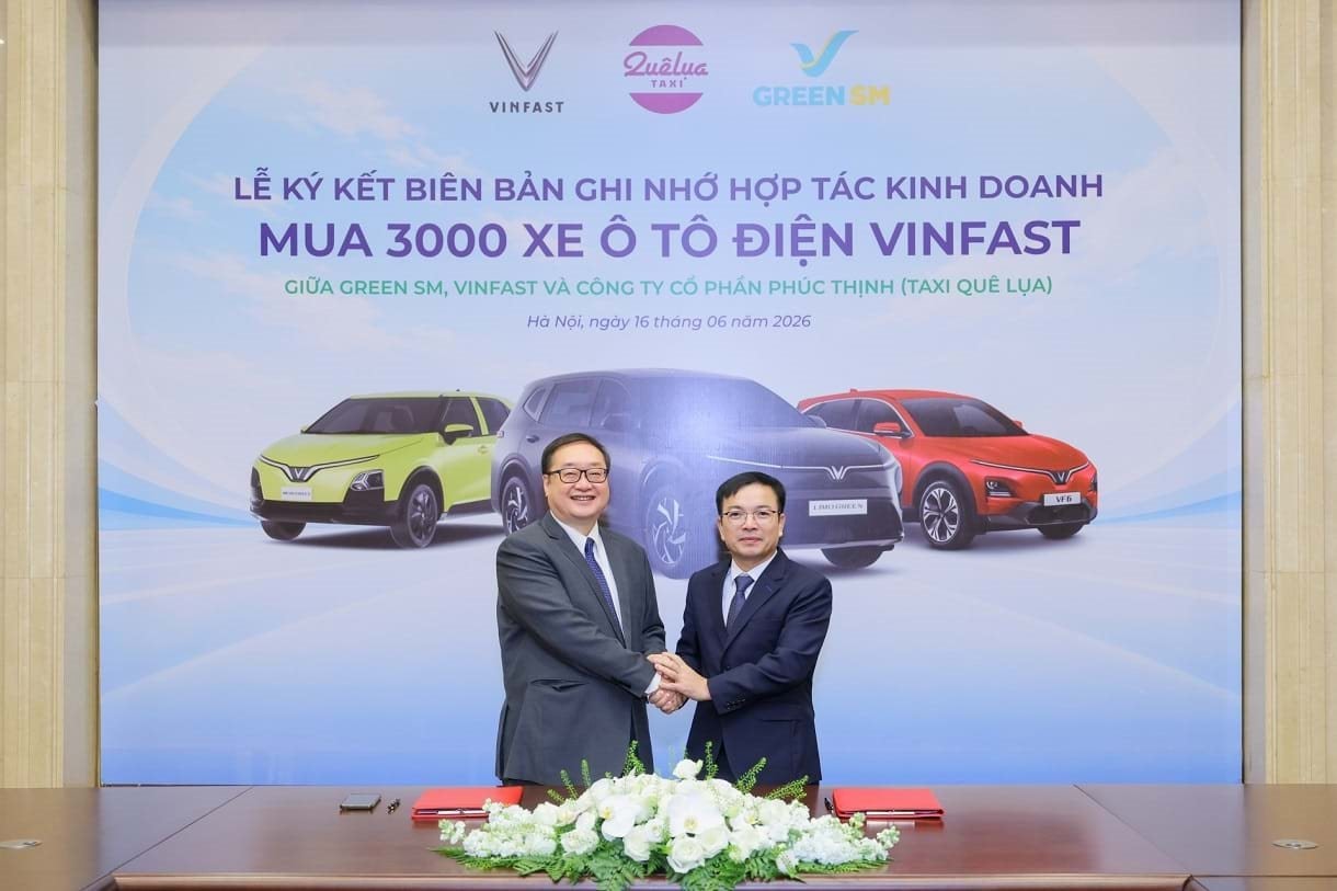 "Kh&aacute;ch sộp" ở H&agrave; Nội vừa mua th&ecirc;m 2.000 xe điện VinFast, trong đ&oacute; c&oacute; nhiều xe VF5, l&agrave; ai? - Ảnh 2.