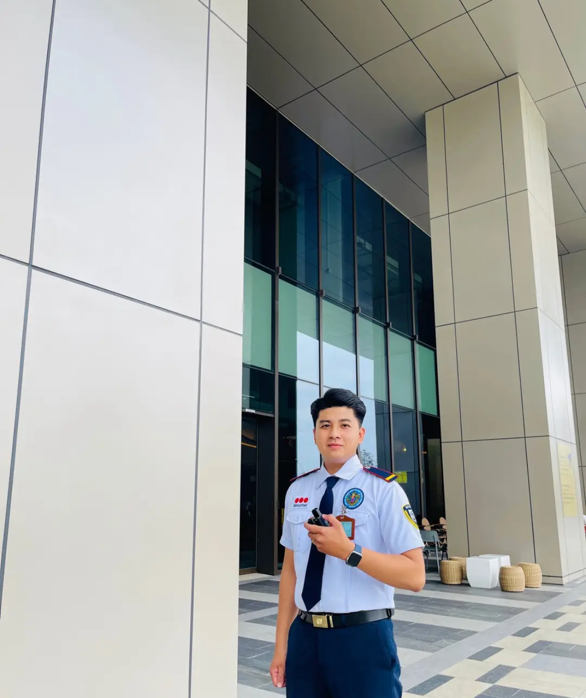Ngồi điều hoà, làm 8 tiếng, ăn đủ bữa, không KPI: Nghề bảo vệ lương khoảng 10 triệu ở TP.HCM, Hà Nội đang hút người trẻ - Ảnh 3.