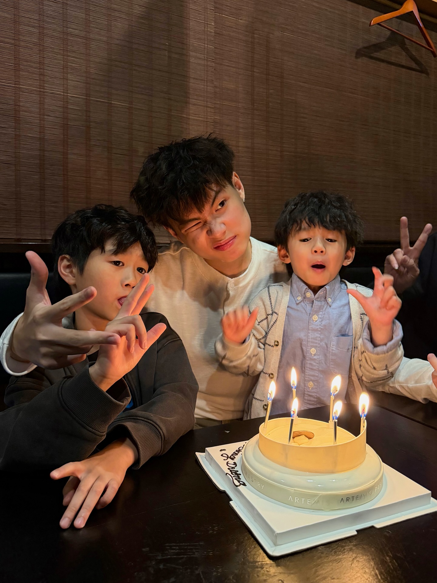 Bộ 3 "boy phố" mới nổi: Bi B&eacute;o - con trai nghệ sỹ Xu&acirc;n Bắc giật spotlight chỉ v&igrave; 1 nụ cười- Ảnh 12.