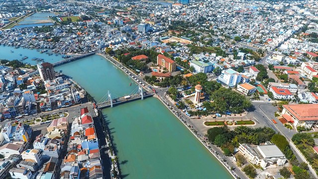 Tỉnh nào rộng nhất Việt Nam, có diện tích gấp 7 lần Thủ đô Hà Nội? - Ảnh 1. Tỉnh nào rộng nhất Việt Nam, có diện tích gấp 7 lần Thủ đô Hà Nội? - Ảnh 1.