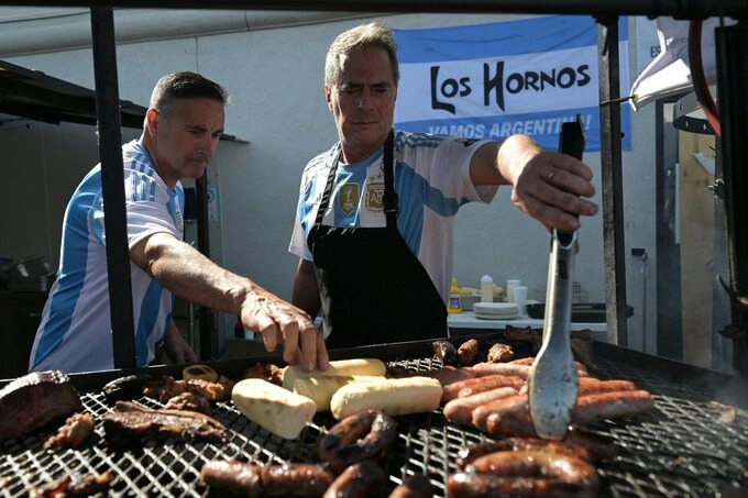 M&oacute;n ăn asado đặc biệt của Argentina đồng h&agrave;nh c&ugrave;ng Messi tại World Cup 2026 - Ảnh 3.