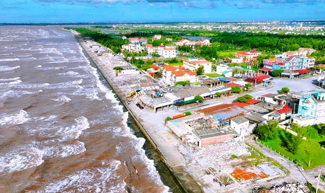 Bãi biển nổi tiếng bậc nhất miền Bắc một thời chính thức bị "xóa sổ" từ tháng 6 - Ảnh 1.