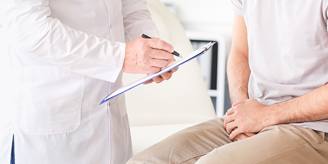 Người đ&agrave;n &ocirc;ng 34 tuổi ph&aacute;t hiện ung thư sau một dấu hiệu tưởng chừng rất b&igrave;nh thường - Ảnh 1.