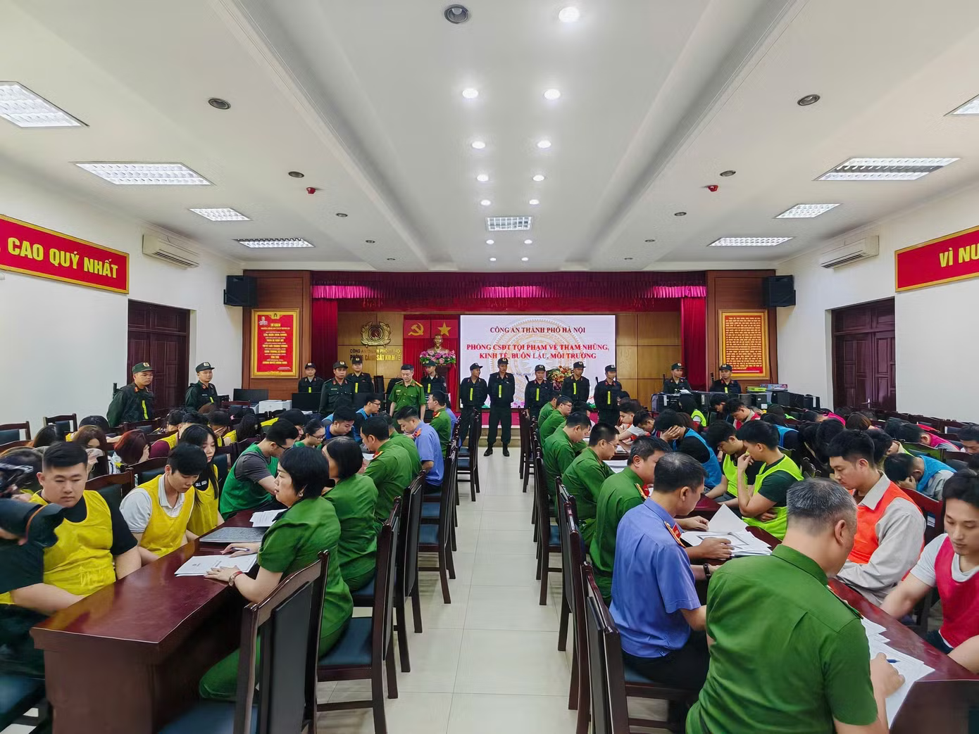 Vụ hợp đồng kỳ nghỉ: Luật sư cho biết người d&acirc;n c&oacute; cơ hội lấy lại tiền, nhưng cần l&agrave;m ngay việc n&agrave;y- Ảnh 1.