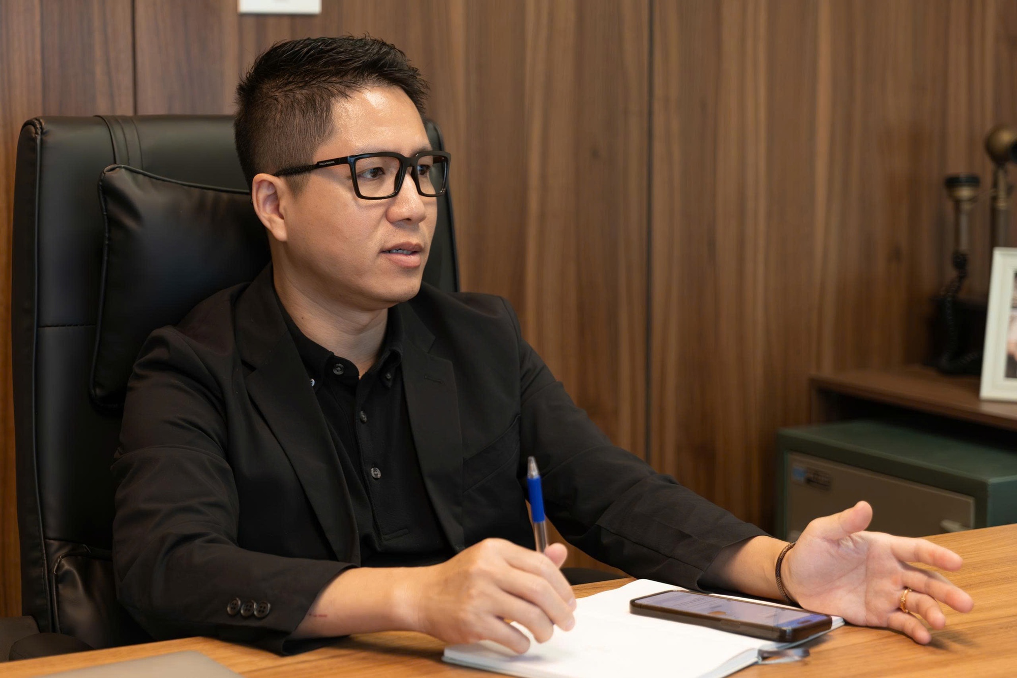 Việt Nam c&oacute; thể v&agrave;o nh&oacute;m 13 nền kinh tế thương mại lớn nhất thế giới, chuy&ecirc;n gia gọi t&ecirc;n 4 ng&agrave;nh h&agrave;ng sẽ 'dẫn s&oacute;ng' tăng trưởng cuối năm - Ảnh 4.