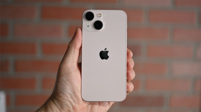 4 Chiếc iPhone cũ đ&aacute;ng mua nhất 2026 cho t&iacute;n đồ c&ocirc;ng nghệ - Ảnh 4.