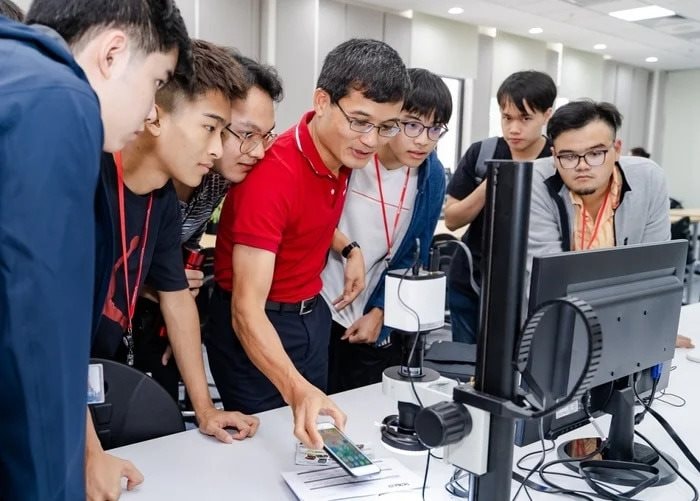 VinUni c&ocirc;ng bố học bổng gần 1 tỷ đồng cho ng&agrave;nh AI v&agrave; Kỹ thuật  - Ảnh 1.