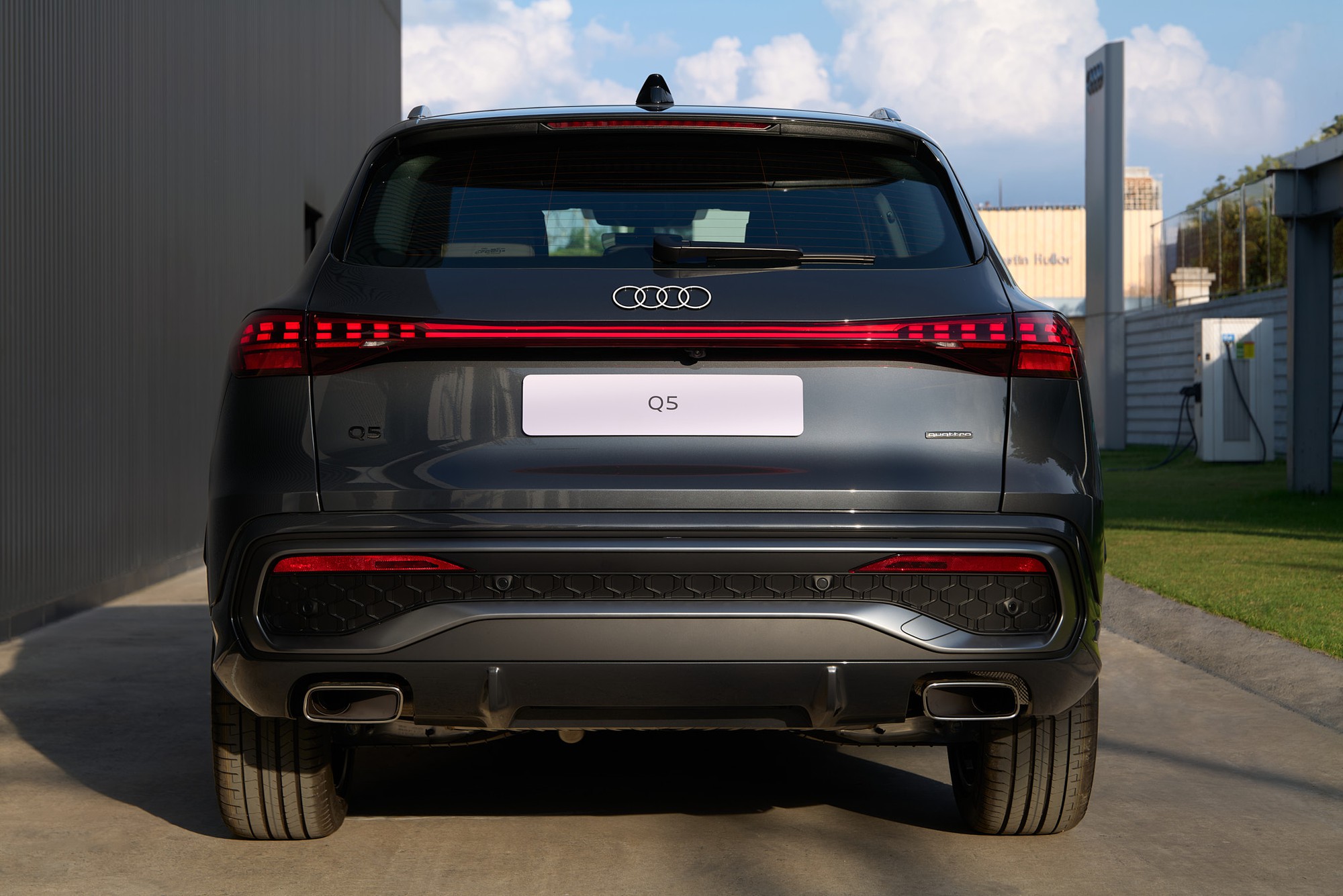 Audi Q5 2026 chốt giá từ 2,849 tỷ đồng tại Việt Nam: 2 kiểu dáng, nền tảng hoàn toàn mới, có ADAS - Ảnh 16.