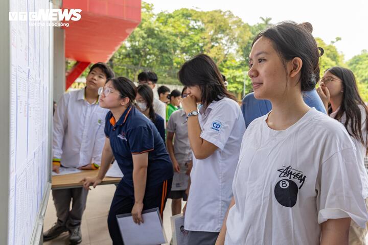 C&ocirc;ng bố điểm thi lớp 10 H&agrave; Nội năm 2026 v&agrave;o 20h h&ocirc;m nay 19 / 6 - Ảnh 1.