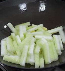 Hệ ti&ecirc;u h&oacute;a khỏe mạnh th&igrave; l&agrave;n da sạch đẹp: H&atilde;y ăn 3 m&oacute;n n&agrave;y v&agrave;o m&ugrave;a h&egrave; để thải độc, giảm đầy hơi v&agrave; gi&uacute;p da rạng rỡ- Ảnh 9.