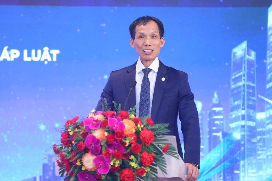 Thế giới cũng "cho&aacute;ng v&aacute;ng" khi biết: Người Việt lao động quần quật 30 năm, nhịn ăn uống...mới c&oacute; thể mua 1 căn nh&agrave; gi&aacute; trung b&igrave;nh - Ảnh 1.