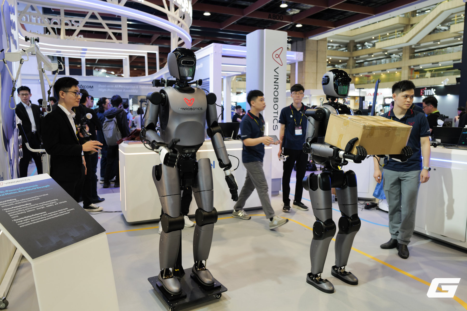 Lần đầu ti&ecirc;n VinRobotics đưa robot ra s&acirc;n chơi quốc tế: Robot VR-H3.1 v&agrave; VR-H3.2 xuất hiện tại Computex Taipei 2026 - Ảnh 4.