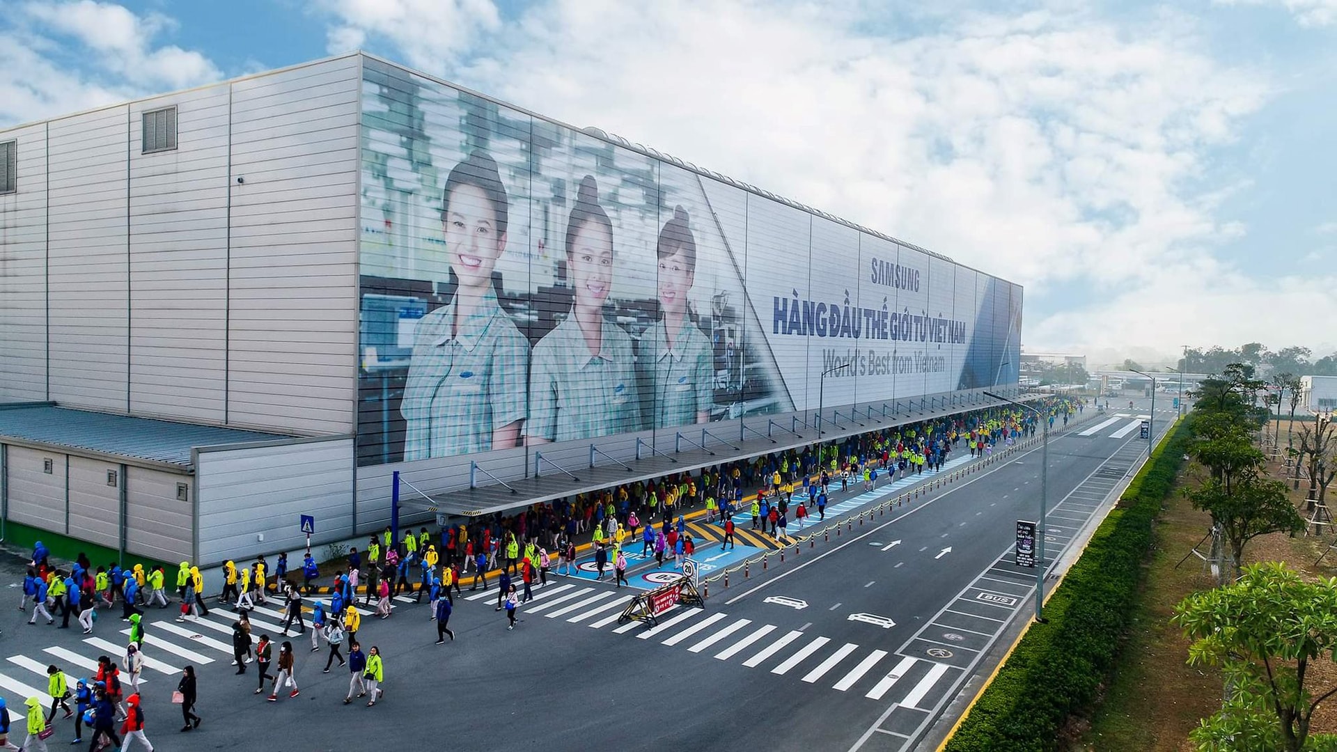 Samsung Th&aacute;i Nguy&ecirc;n l&agrave;m một việc chưa từng c&oacute; tại Việt Nam - Ảnh 1.