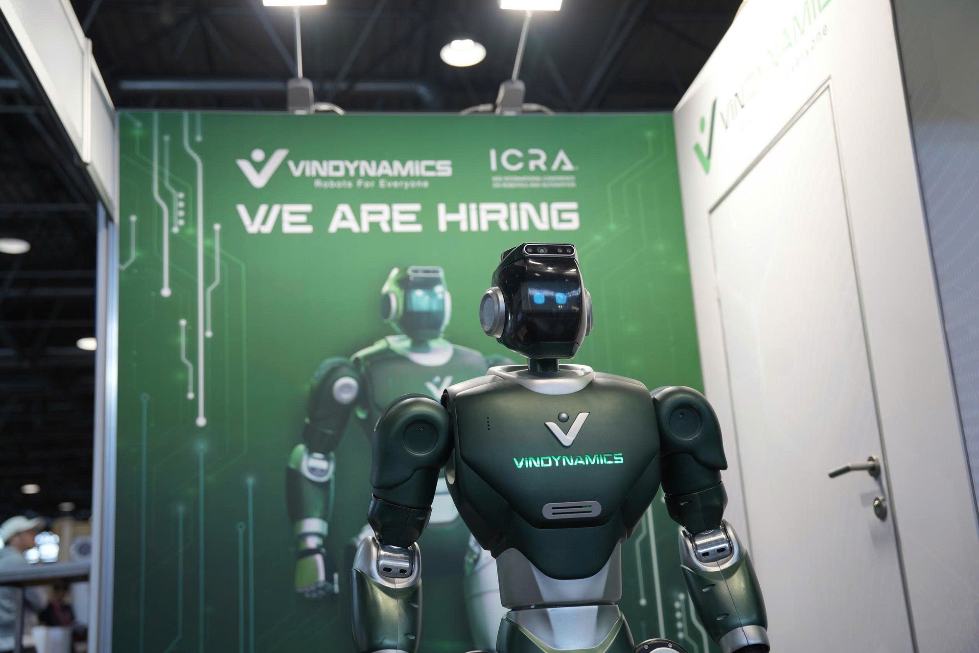Vingroup đưa robot hình người ra thế giới, Dyno có gì đặc biệt? - Ảnh 1.