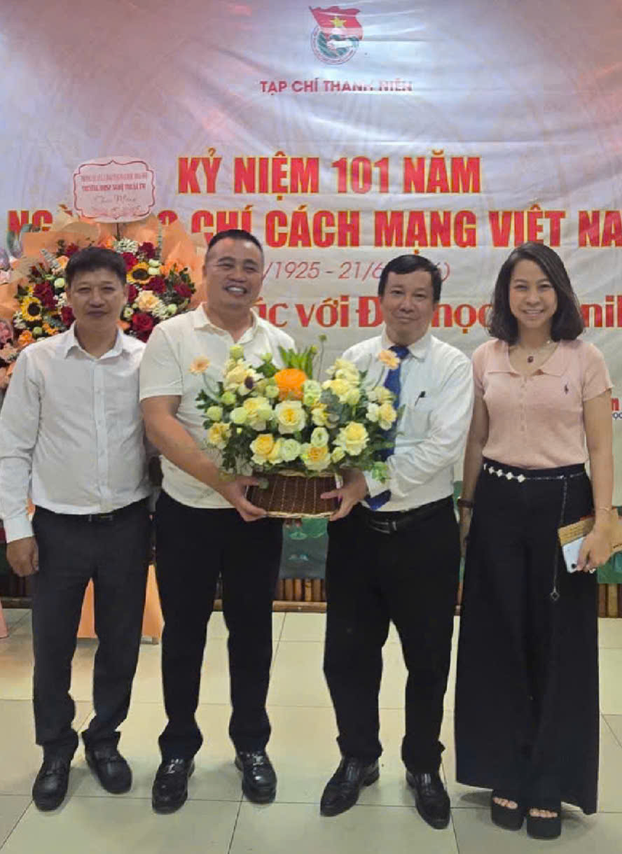 Tạp ch&iacute; Thanh ni&ecirc;n kỷ niệm 101 năm Ng&agrave;y b&aacute;o ch&iacute; c&aacute;ch mạng Việt Nam v&agrave; k&yacute; kết hợp t&aacute;c với Đại học Phenikaa - Ảnh 14.