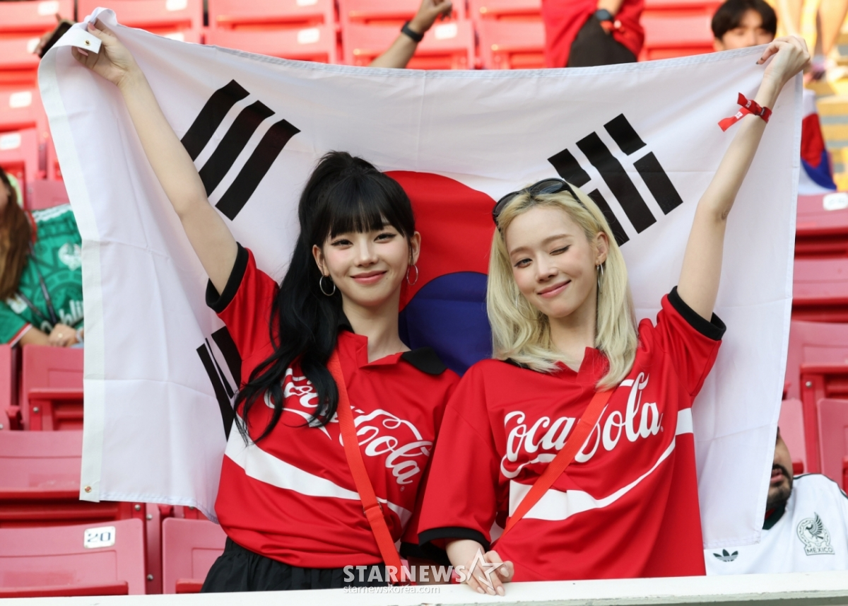 Cặp mỹ nh&acirc;n "v&ocirc; địch nhan sắc World Cup", 1 chi tiết lộ lu&ocirc;n &yacute; trung nh&acirc;n  - Ảnh 4.