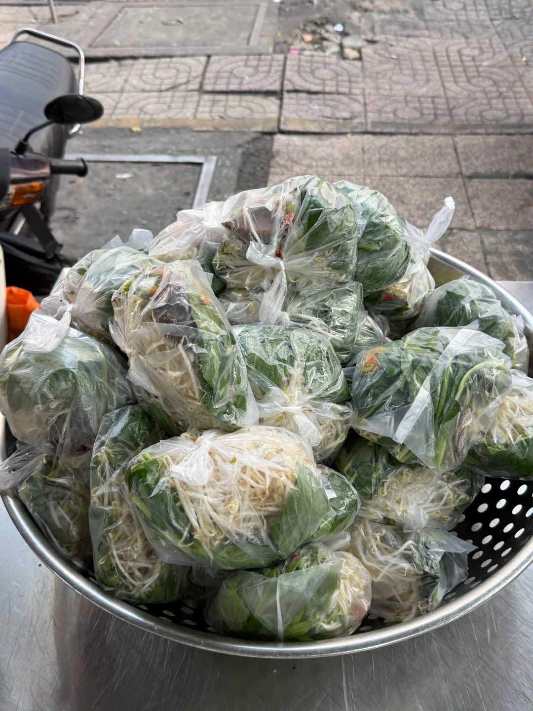 Khách Trung Quốc khám phá lý do người Việt hiếm khi béo - Ảnh 8.