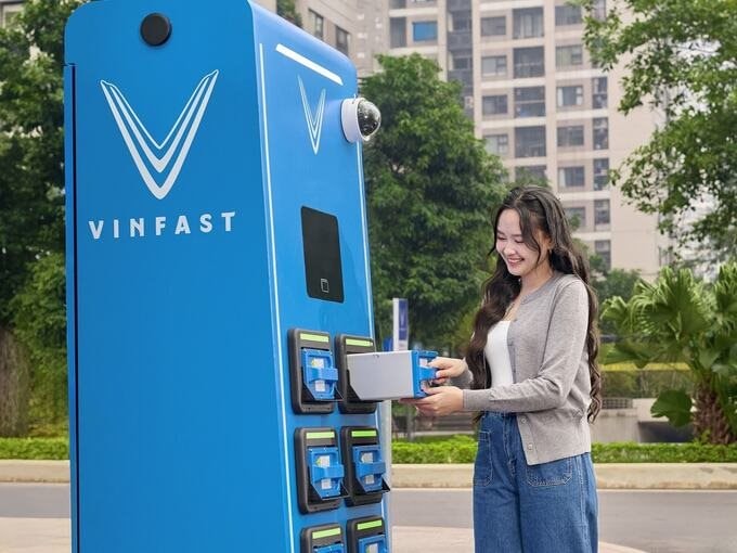 Bắt tay với một DN Nh&agrave; nước, Tập đo&agrave;n của tỷ ph&uacute; Phạm Nhật Vượng triển khai 2 thứ phủ khắp H&agrave; Nội - Ảnh 3.