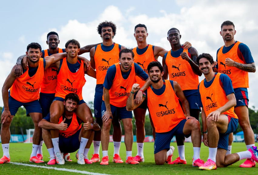 Ronaldo lần đầu lên tiếng giữa drama, tuyển Bồ Đào Nha sắp có bước ngoặt lớn? - Ảnh 1. Ronaldo lần đầu lên tiếng giữa drama, tuyển Bồ Đào Nha sắp có bước ngoặt lớn? - Ảnh 1.