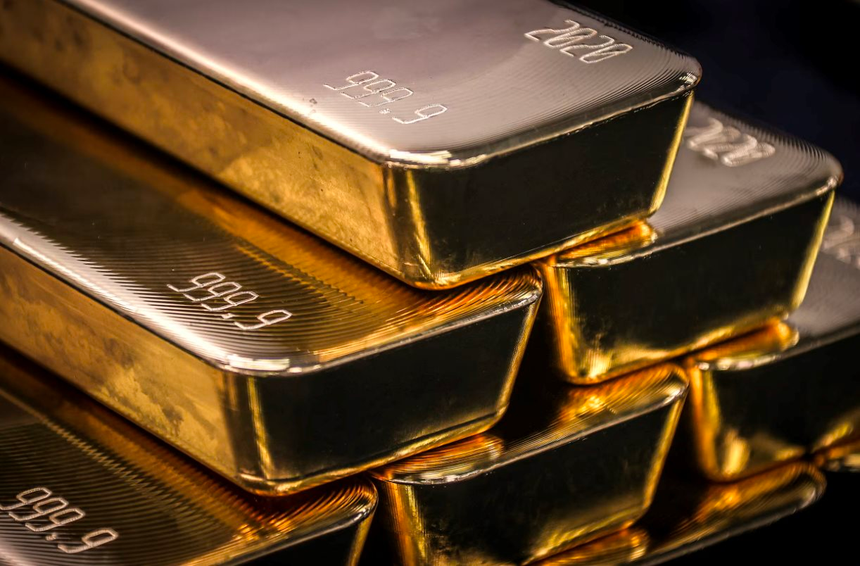 Dự b&aacute;o g&acirc;y sốc của ng&acirc;n h&agrave;ng h&agrave;ng đầu Mỹ: Gi&aacute; v&agrave;ng c&oacute; thể giảm th&ecirc;m 500 USD/ounce sau 3 tuần li&ecirc;n tục hạ nhiệt - Ảnh 1.