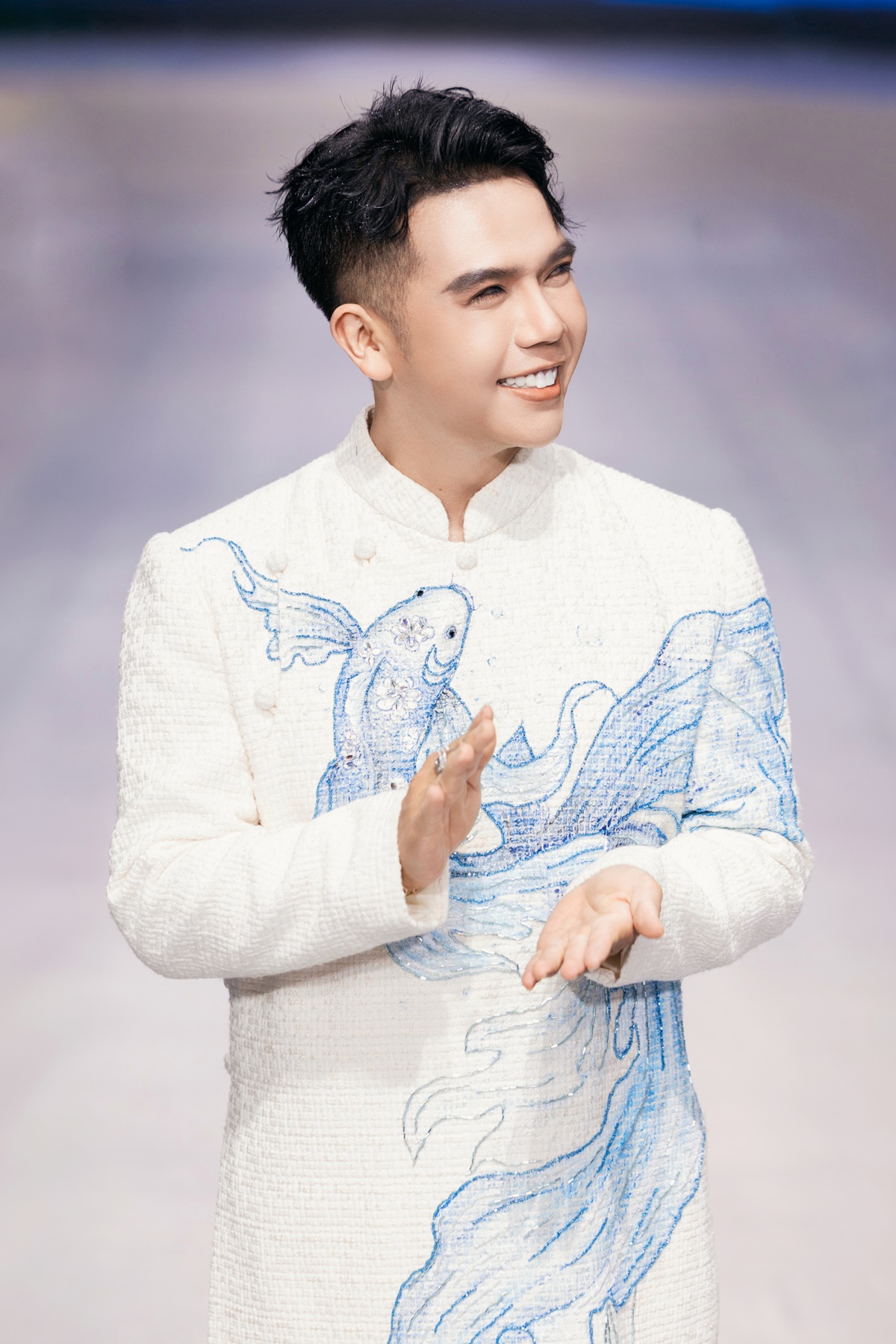 D&agrave;n hoa, &aacute; hậu đổ bộ show Đặng Trọng Minh Ch&acirc;u, Ngọc Ch&acirc;u - Kh&aacute;nh V&acirc;n chiếm spotlight - Ảnh 9.