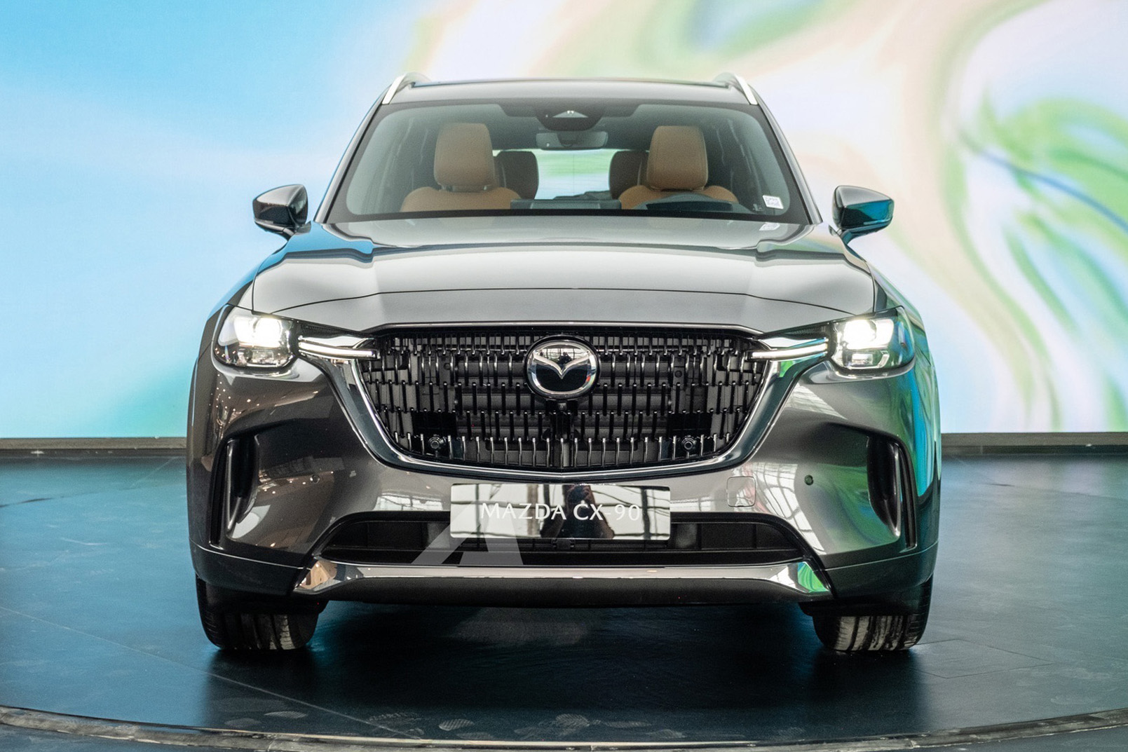 Gần 2 tỷ đồng chọn Mazda CX-90 hay Volkswagen Teramont X, bảng so s&aacute;nh n&agrave;y cho thấy mẫu xe Nhật đang &aacute;p đảo về h&agrave;m lượng c&ocirc;ng nghệ - Ảnh 1.