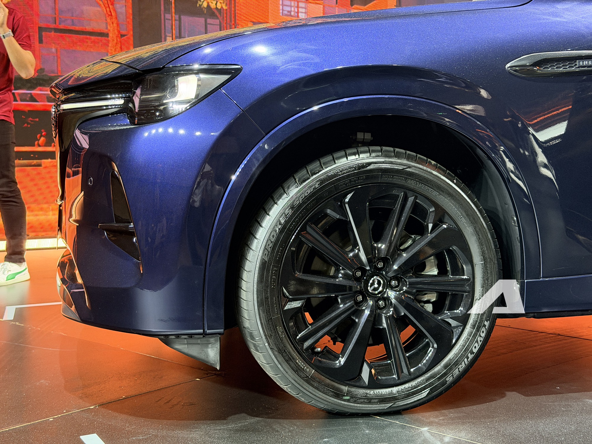 Mazda CX-60 giá 1,699 tỷ đồng tại Việt Nam: Động cơ hybrid tự sạc, có AWD, ngang cỡ GLC, X3 - Ảnh 3.