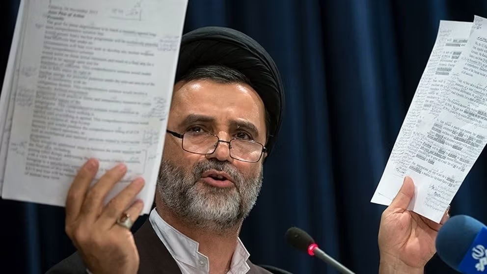 Nghị sĩ Iran bị cắt sóng vì tiết lộ mật thư của Lãnh tụ Tối cao - Ảnh 1. Nghị sĩ Iran bị cắt sóng vì tiết lộ mật thư của Lãnh tụ Tối cao - Ảnh 1.