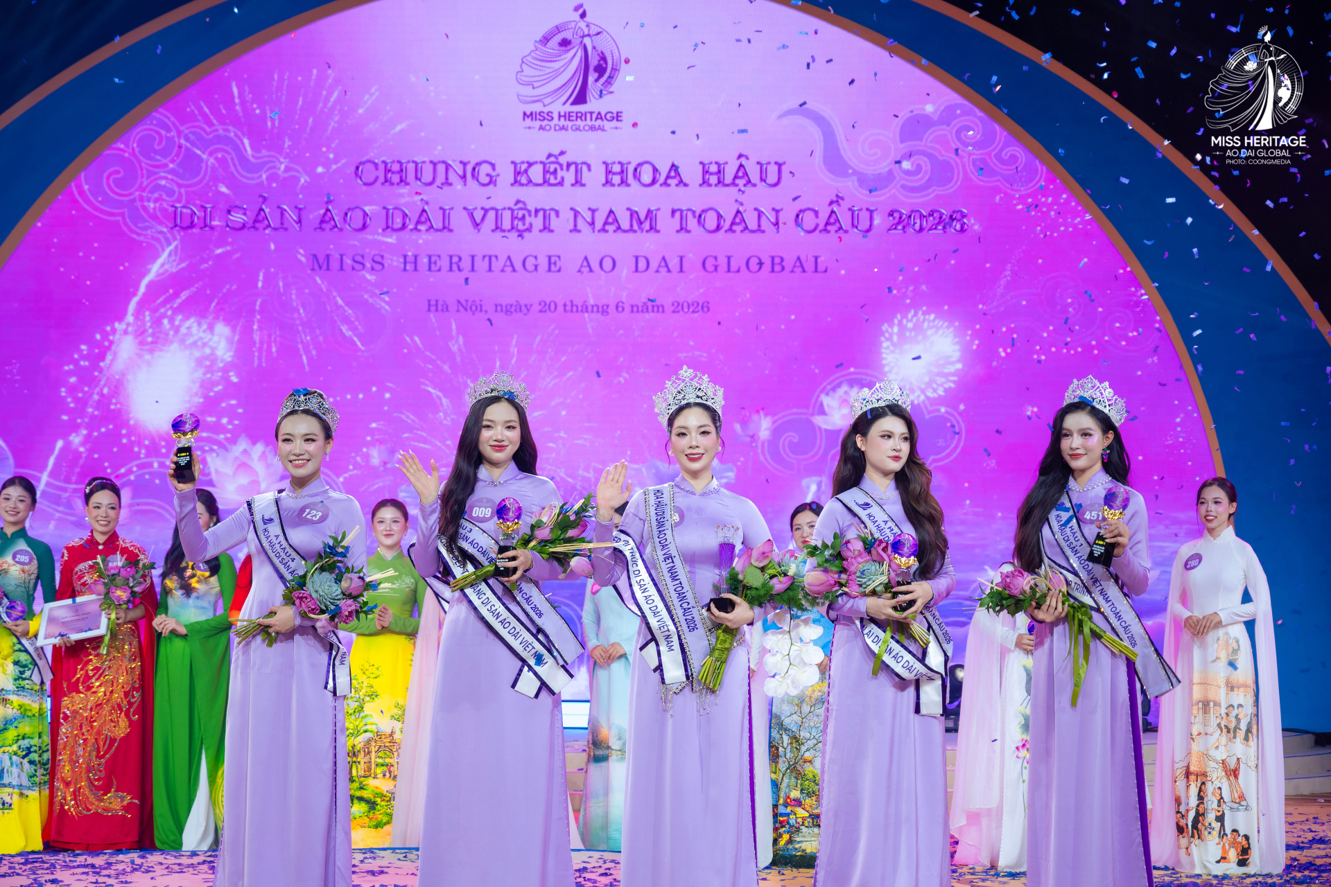 Sinh vi&ecirc;n ng&agrave;nh Luật Cao Anh Thư gi&agrave;nh &Aacute; hậu 1 Hoa hậu Di sản &Aacute;o d&agrave;i Việt Nam to&agrave;n cầu 2026 - Ảnh 5.