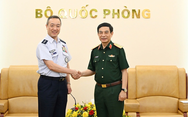 Đại tướng Phan Văn Giang tiếp Quyền Bộ trưởng Bộ Hải qu&acirc;n Hoa Kỳ H&ugrave;ng Cao tại H&agrave; Nội - Ảnh 7.