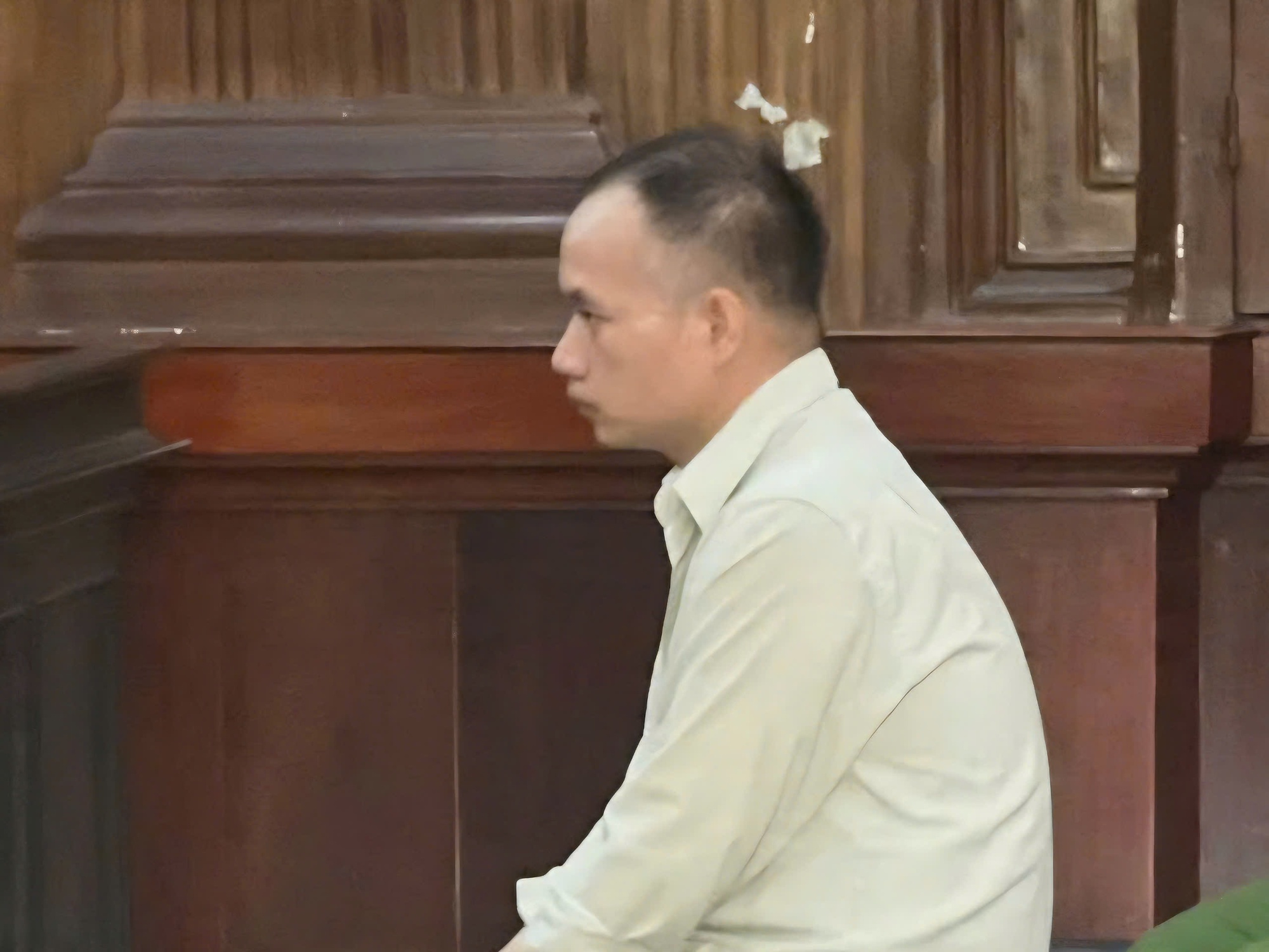 TPHCM: Giám đốc ngân hàng Lừa đảo chiếm đoạt tài sản lên đến 17 , 3 tỉ đồng - Ảnh 1. TPHCM: Giám đốc ngân hàng Lừa đảo chiếm đoạt tài sản lên đến 17 , 3 tỉ đồng - Ảnh 1.