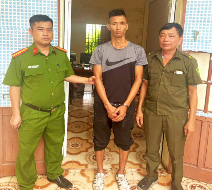 Vụ &aacute;n mạng Hưng Y&ecirc;n: Em vợ đ&acirc;m tử vong người đ&agrave;n &ocirc;ng trong l&uacute;c xem b&oacute;ng đ&aacute; - Ảnh 1.