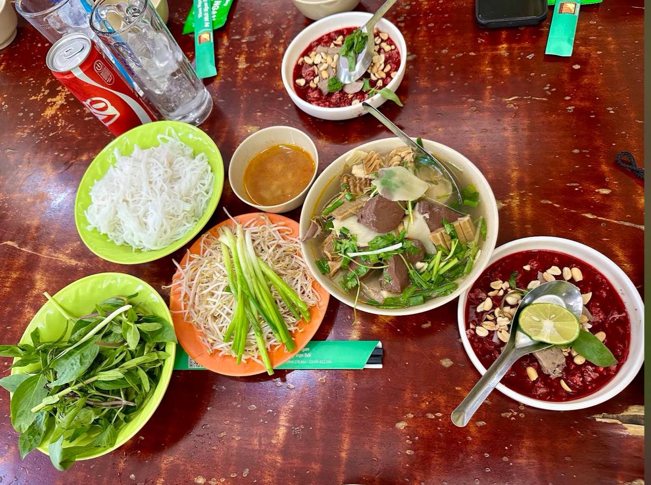 Cẩm nang ẩm thực quanh Nhà tù hỏa lò: Những địa chỉ không thể bỏ lỡ - Ảnh 7. Cẩm nang ẩm thực quanh Nhà tù hỏa lò: Những địa chỉ không thể bỏ lỡ - Ảnh 7.