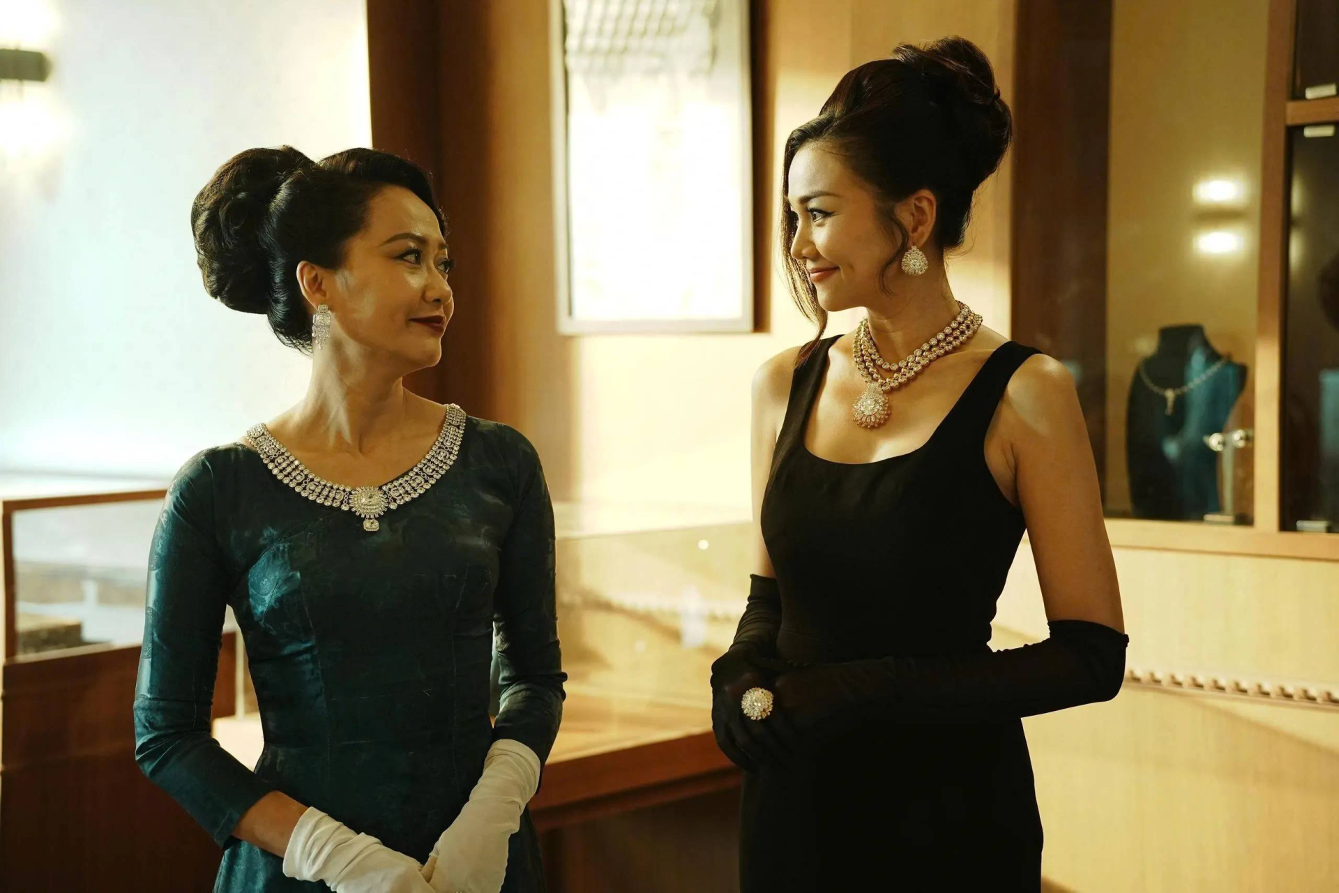 Thanh Hằng bị b&agrave;n t&aacute;n về diễn xuất trong Mesdames Thanh Sắc v&igrave; v&agrave;i chục gi&acirc;y cắt gh&eacute;p: C&oacute; qu&aacute; khắt khe? - Ảnh 1.