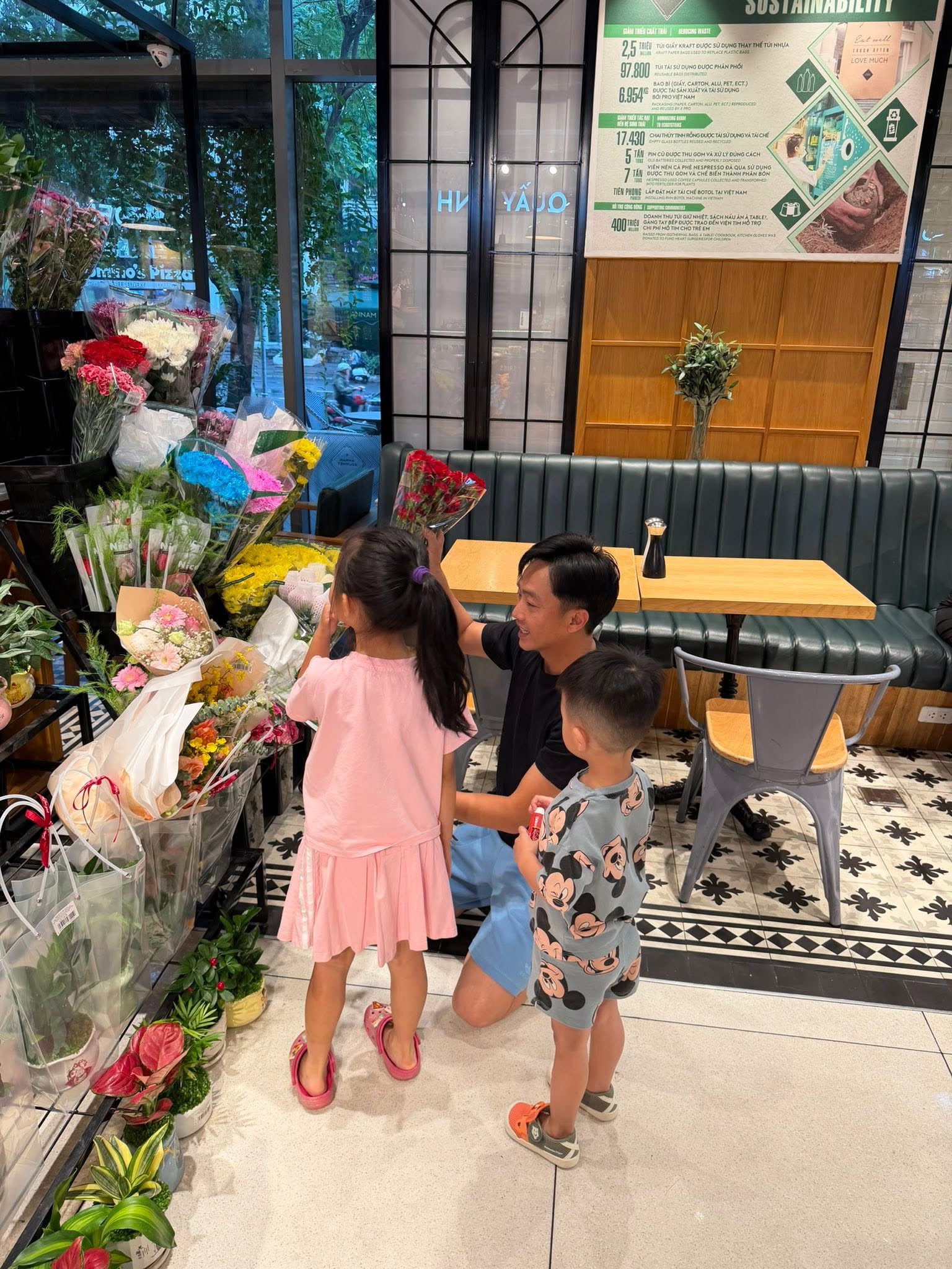 Gallery - Không ngờ, đại gia phố núi như Cường Đô La lại có những phút giây tấu hài chuẩn ông bố bỉm sữa chính hiệu - image 9