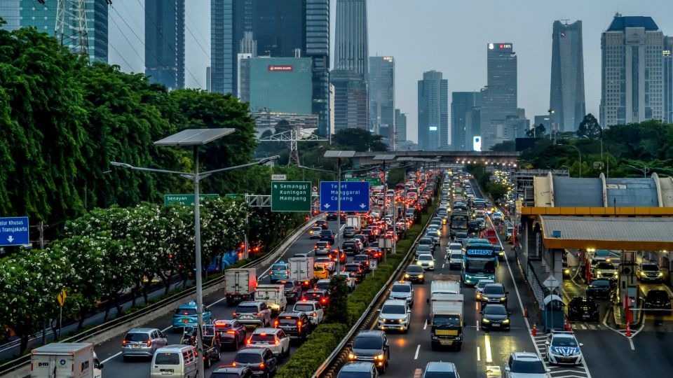 Gi&aacute;o sư Malaysia chọn Việt Nam l&agrave;m h&igrave;nh mẫu l&yacute; tưởng, chỉ ra b&agrave;i học cho nền kinh tế lớn nhất Đ&ocirc;ng Nam &Aacute; - Ảnh 2.