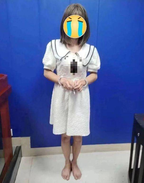 Người đàn ông giả gái bán dâm bị bắt giữ chuẩn bị đón khách thứ 4 - Ảnh 3. Người đàn ông giả gái bán dâm bị bắt giữ chuẩn bị đón khách thứ 4 - Ảnh 3.