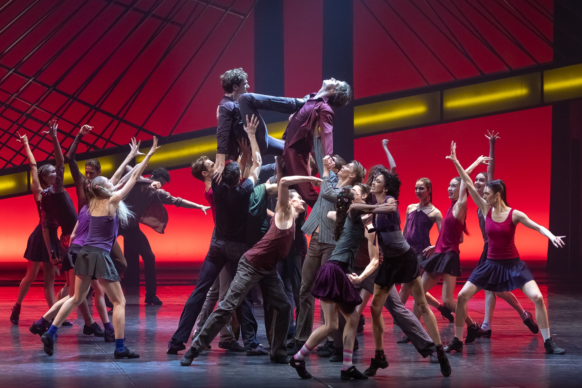 Eifman Ballet trở lại Việt Nam với kiệt t&aacute;c ballet Eugene Onegin - Ảnh 1.