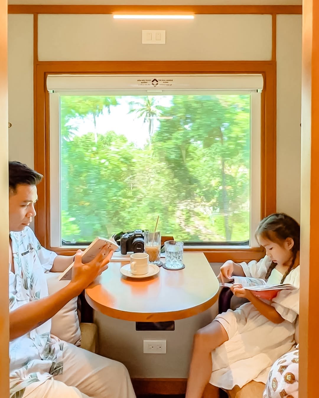 Chuyến tàu Việt Nam khách mua vé hơn 20 triệu để đi, nhận xét: Không giống tàu thường - Ảnh 10.