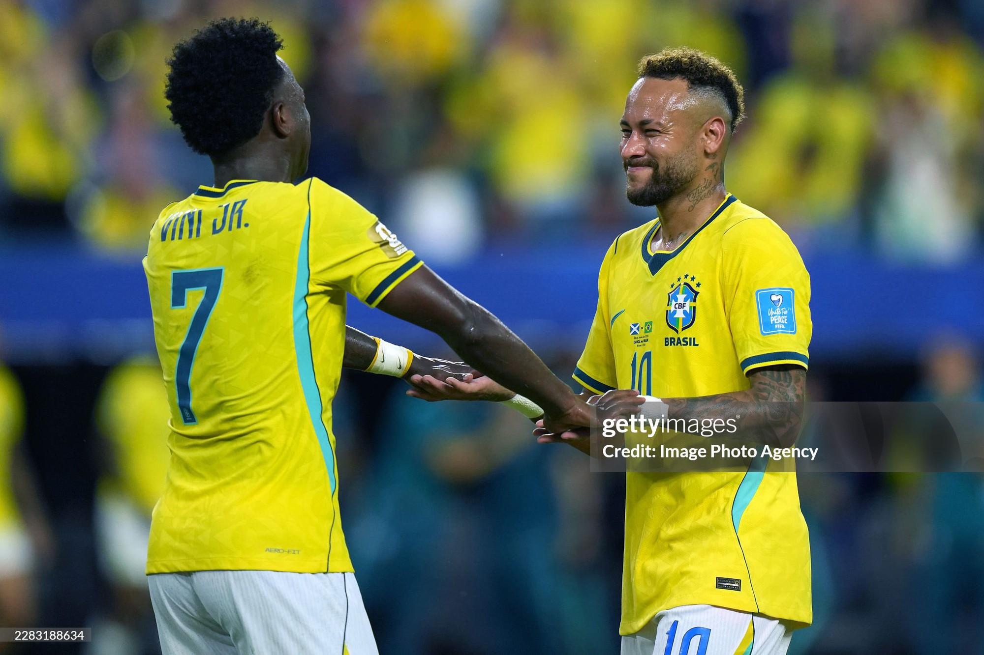 World Cup: Neymar trở lại sau gần 1000 ng&agrave;y, Brazil chiến thắng "3 sao" để độc chiếm ng&ocirc;i đầu - Ảnh 1.