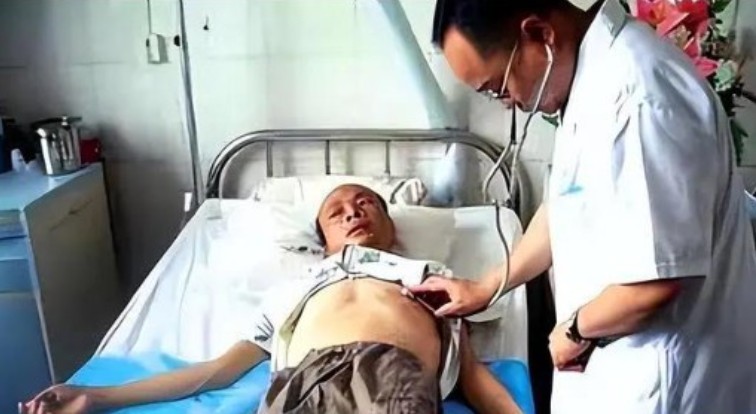 Ra mộ gọi tên chồng lần cuối, người vợ chết lặng khi nghe tiếng đáp lại từ dưới lòng đất - Ảnh 3.