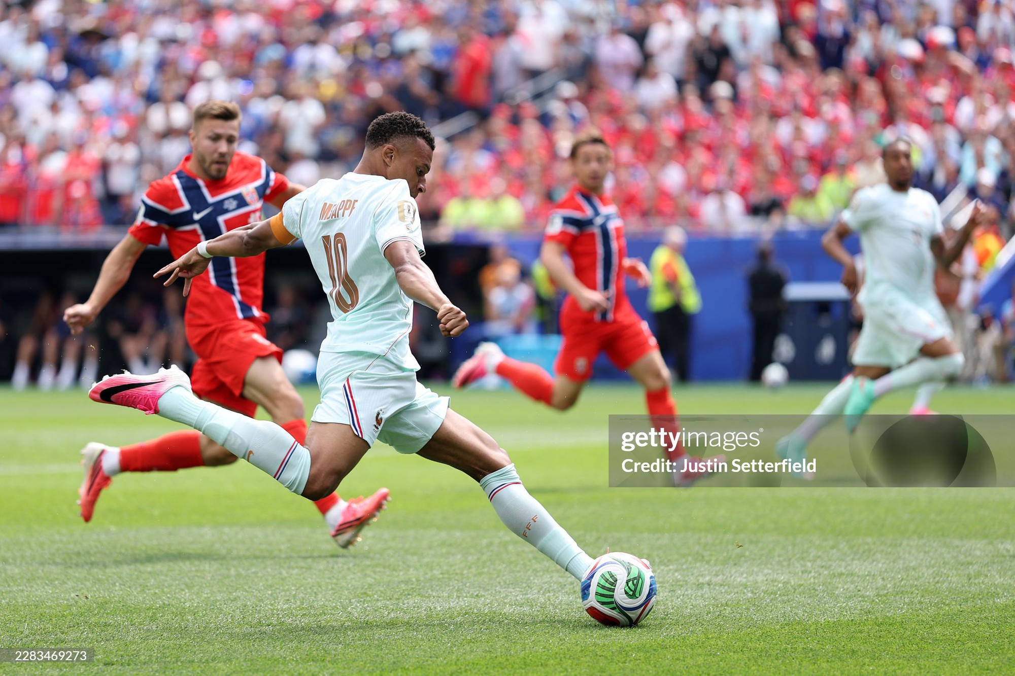 Mbappe - Dembele rực s&aacute;ng, tuyển Ph&aacute;p "hủy diệt" Na Uy để hi&ecirc;n ngang v&agrave;o v&ograve;ng 32 đội với ng&ocirc;i đầu - Ảnh 4.