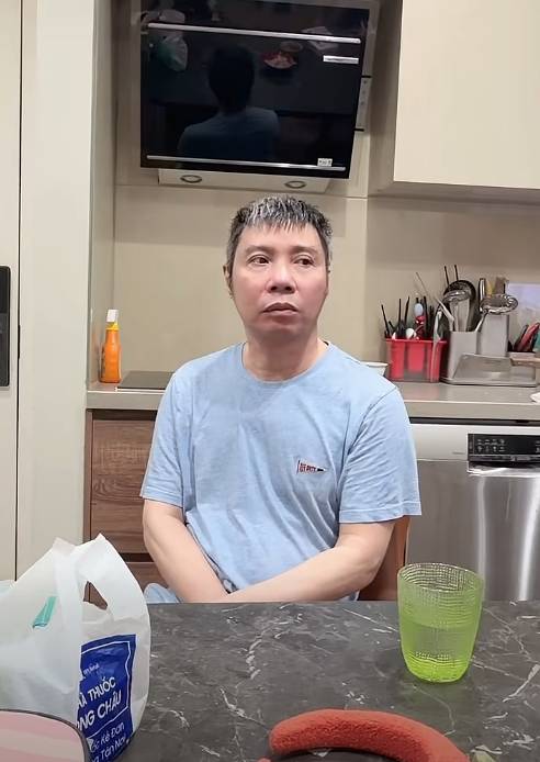 T&igrave;nh h&igrave;nh NSND C&ocirc;ng L&yacute; sau khi vợ k&eacute;m 15 tuổi th&ocirc;ng b&aacute;o dừng sang Nhật chữa trị - Ảnh 1.