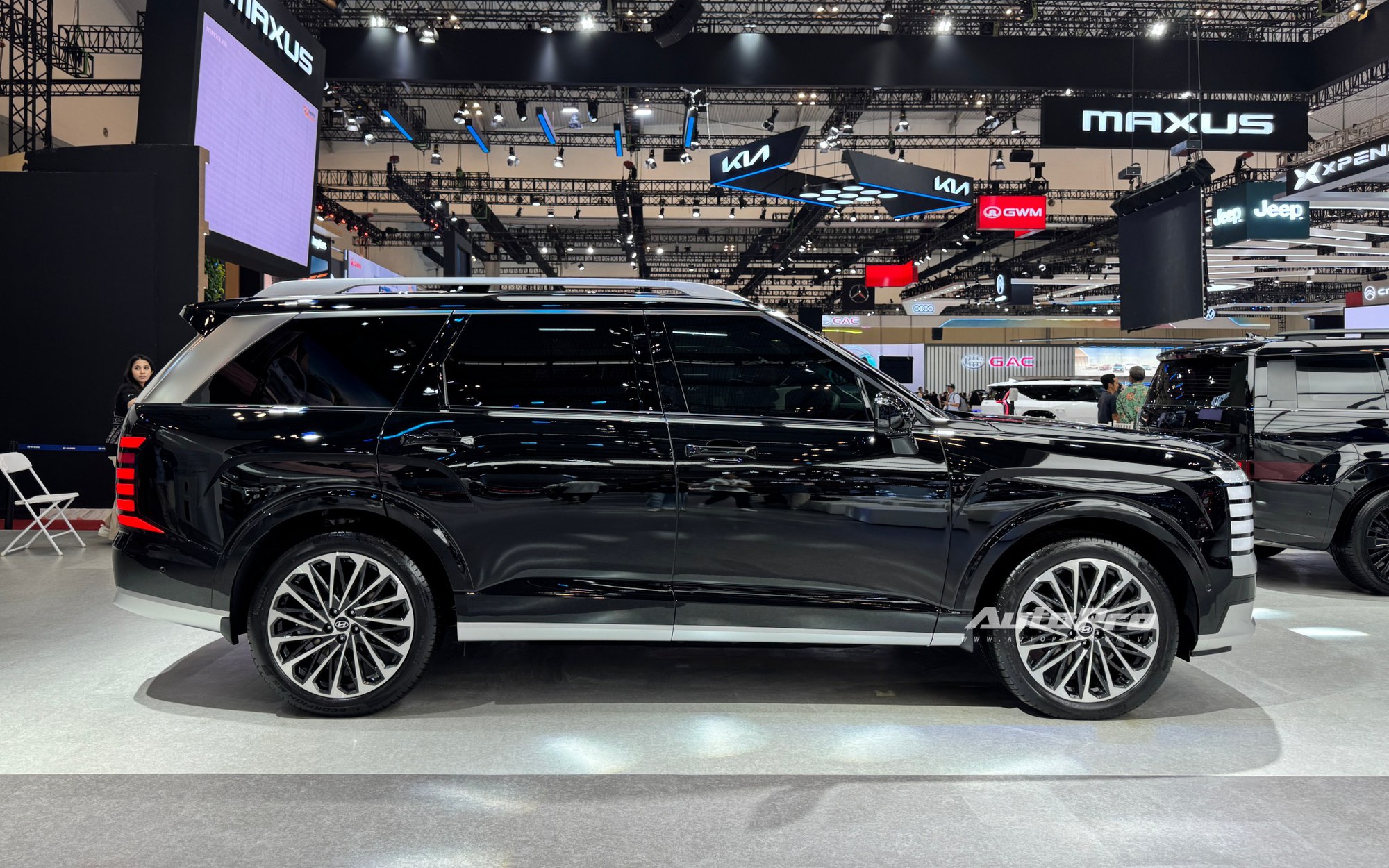 Hyundai Palisade thế hệ mới lộ diện ở H&agrave; Nội: C&oacute; &iacute;t nhất 2 bản, thiết kế như Range Rover - Ảnh 16.