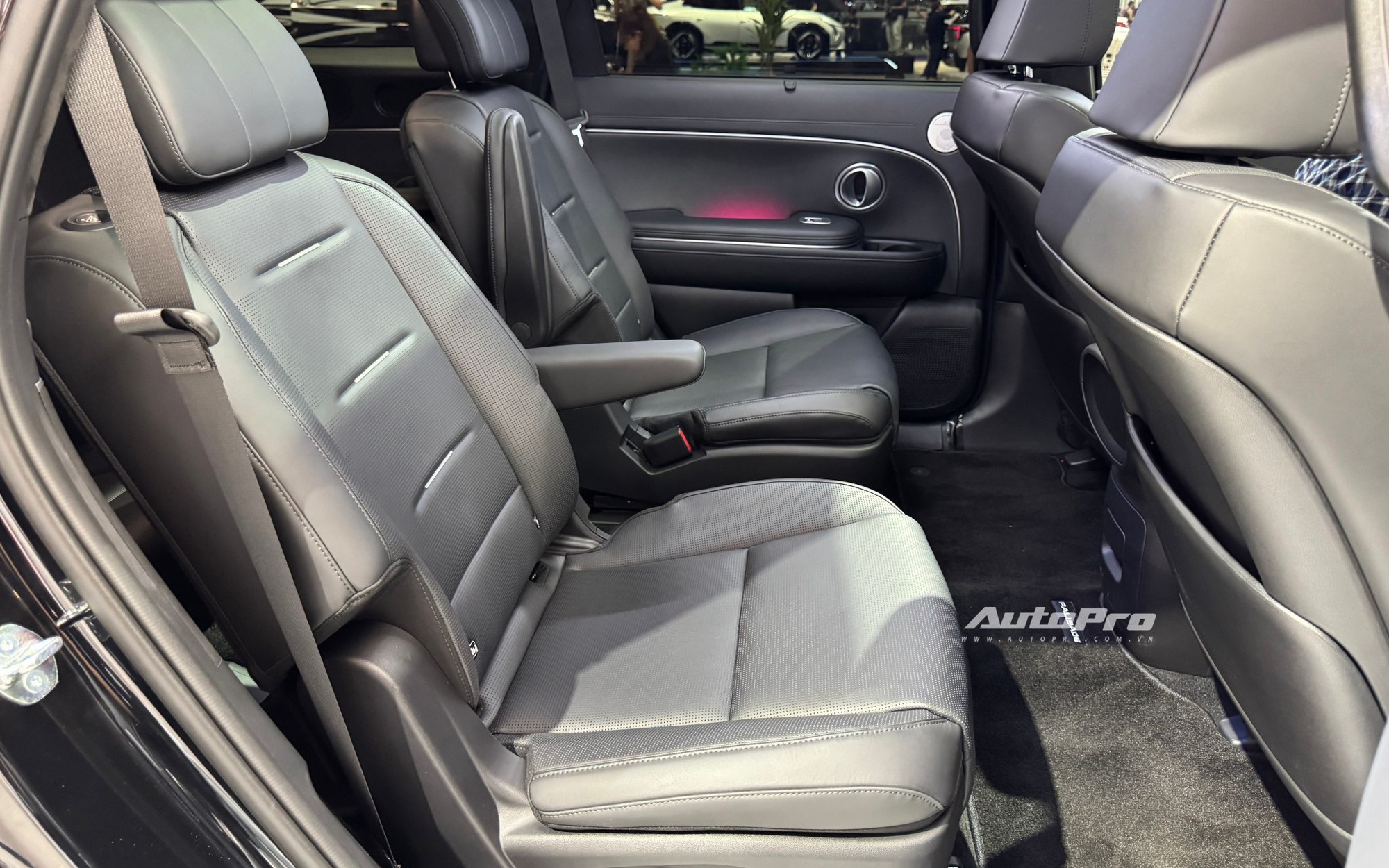 Hyundai Palisade thế hệ mới lộ diện ở H&agrave; Nội: C&oacute; &iacute;t nhất 2 bản, thiết kế như Range Rover - Ảnh 24.