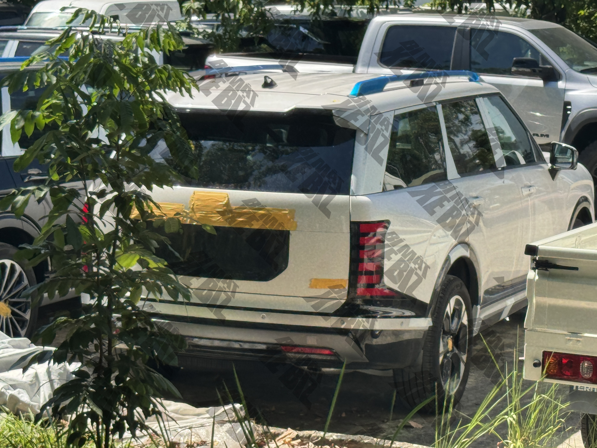 Hyundai Palisade thế hệ mới lộ diện ở H&agrave; Nội: C&oacute; &iacute;t nhất 2 bản, thiết kế như Range Rover - Ảnh 5.