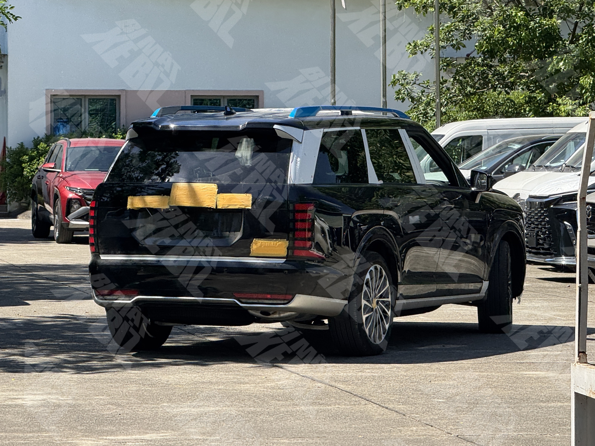 Hyundai Palisade thế hệ mới lộ diện ở H&agrave; Nội: C&oacute; &iacute;t nhất 2 bản, thiết kế như Range Rover - Ảnh 4.